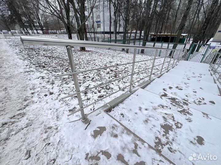 Перила на пандус