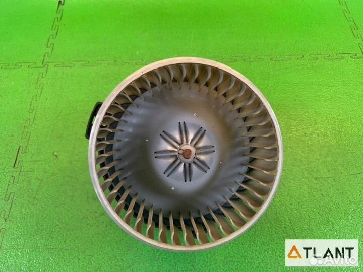 Мотор печки mitsubishi pajero