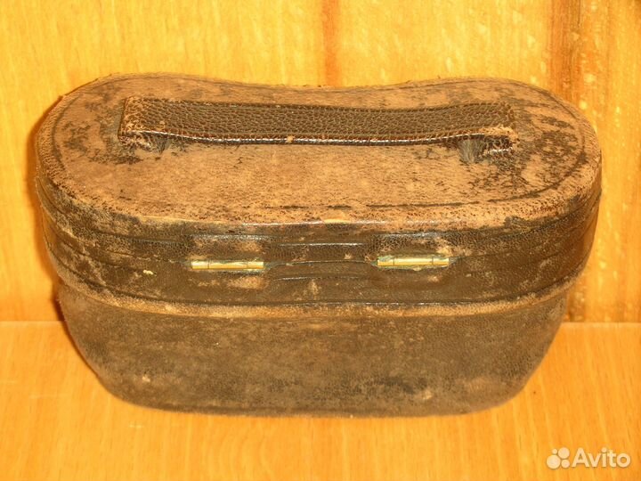 Футляр от старинного театрального бинокля. 19 век