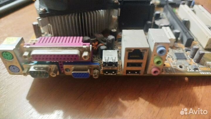 Материнская плата с процессором