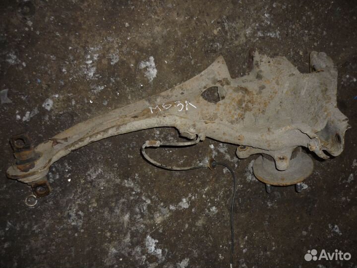 Задняя левая ступица Мазда 6 GG