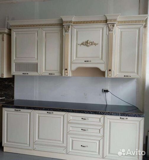 Маленькая кухня в квартиру