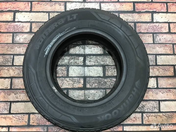 Hankook Vantra LT RA18 215/70 R15