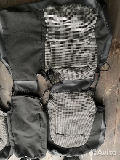 Автомобильные чехлы на nissan