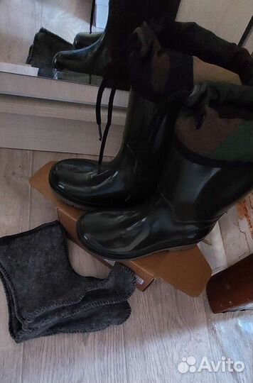 Резиновые сапоги