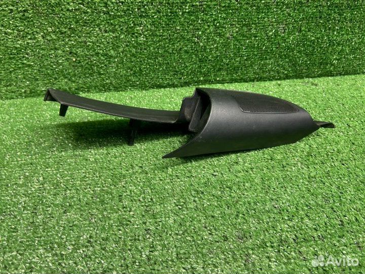 Накладка зеркала левого Ford Focus 2