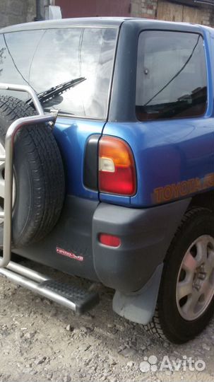 Toyota RAV4 2.0 AT, 1994, 230 000 км