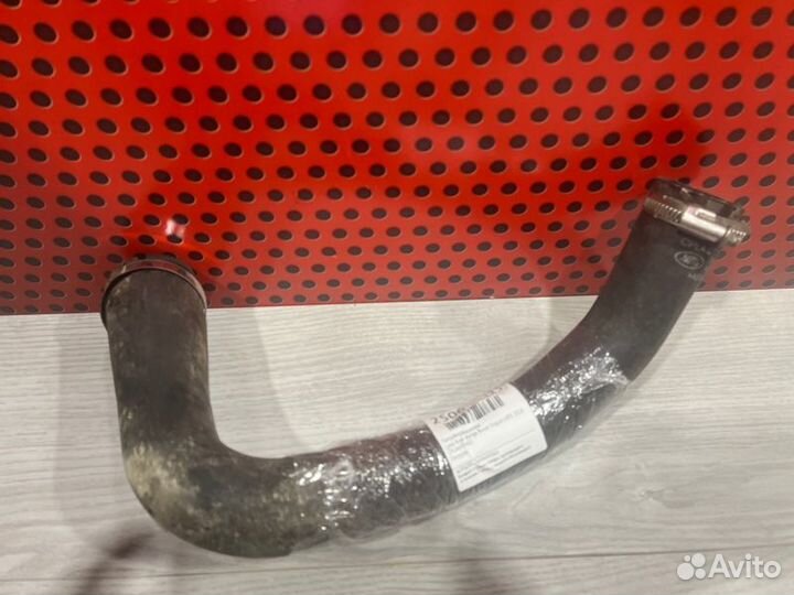 Патрубок радиатора Land Rover Range Rover Vogue