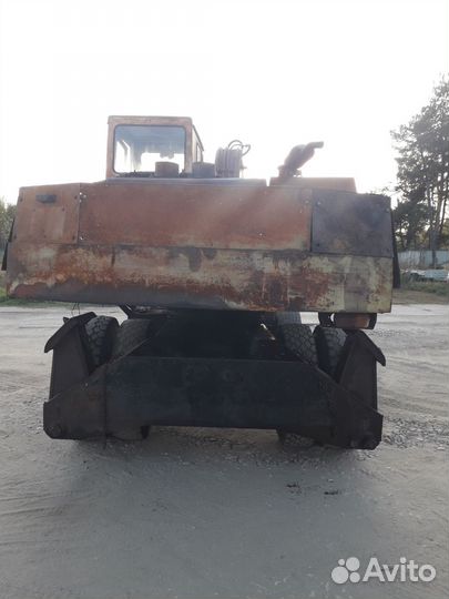 Колёсный экскаватор Калинец ЭО-3323, 1998