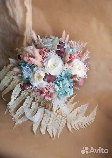 Букет невесты из стабилизированных цветов