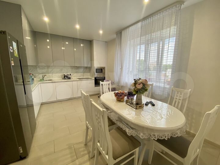 4-к. квартира, 107 м², 6/9 эт.