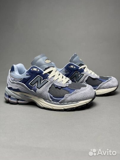Кроссовки детские new balance 2002r
