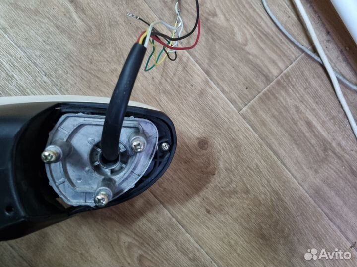 Зеркало левое Great Wall Hover H3 NEW