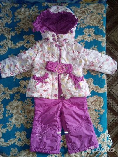 Продам демисезонный костюм на девочку