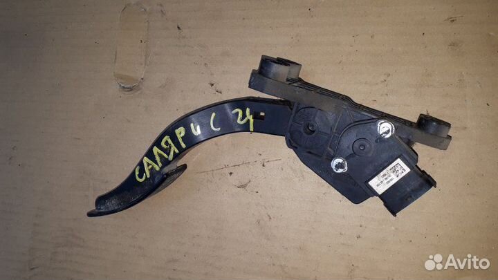 Педаль газа Hyundai Solaris RB G4FC 2014