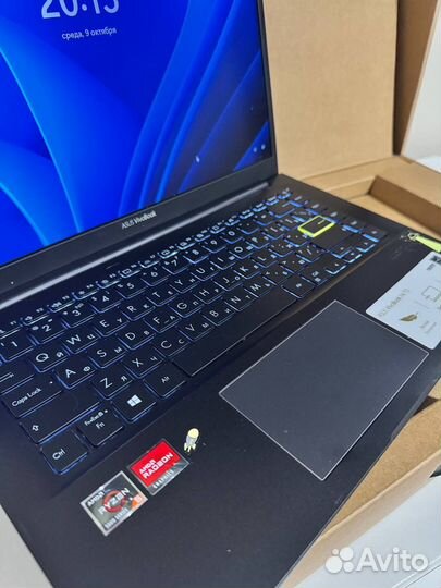 Asus vivobook 14