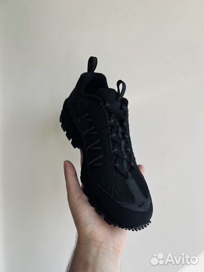 Кроссовки Nike Air Humara 17 Supreme Triple Black