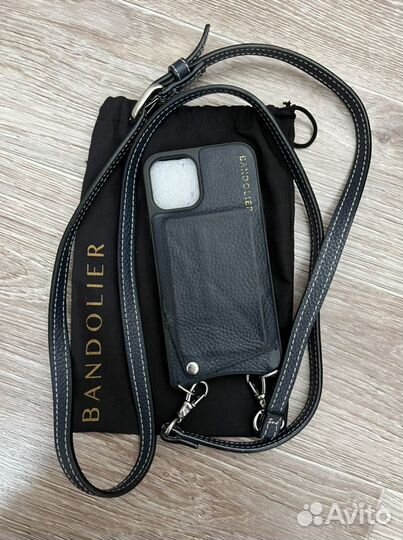 Чехол на iPhone 11 pro Bandolier. б/у