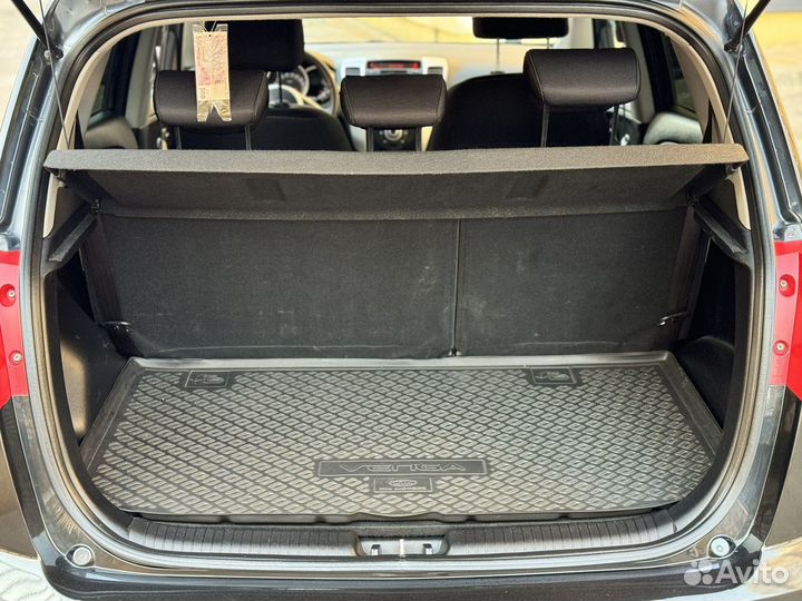 Kia Venga 1.6 AT, 2011, 111 000 км