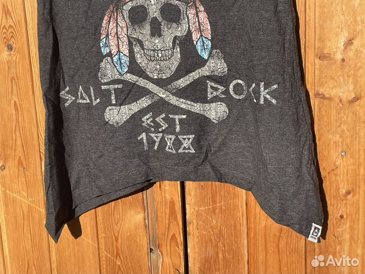 Футболка Saltrock -8- Женская с черепом