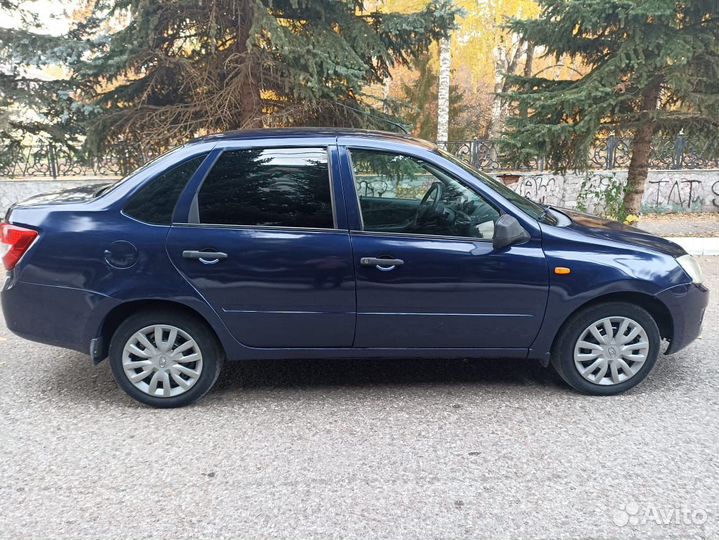 LADA Granta 1.6 МТ, 2013, 176 000 км