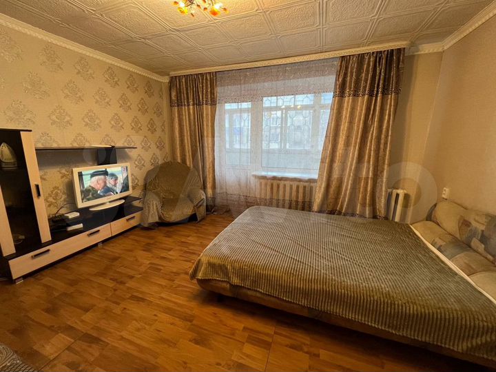 2-к. квартира, 56 м², 2/5 эт.