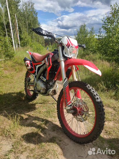 Мотоцикл эндуро