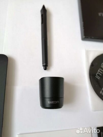 Графический планшет Wacom Intuos Pro M PTH-651