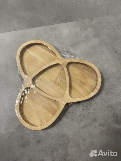 Менажница 21х21х1,8 см покрыта маслом