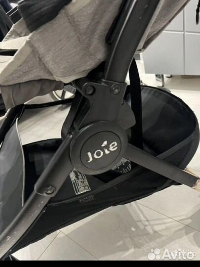 Прогулочная коляска joie