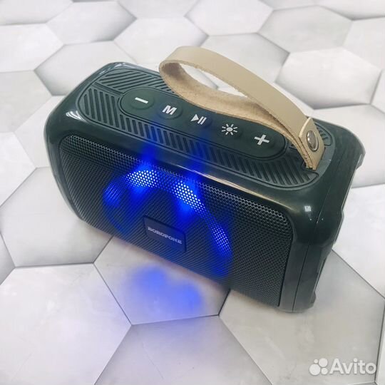Колонка Bluetooth Borofone BR17 microSD USB AUX Fм