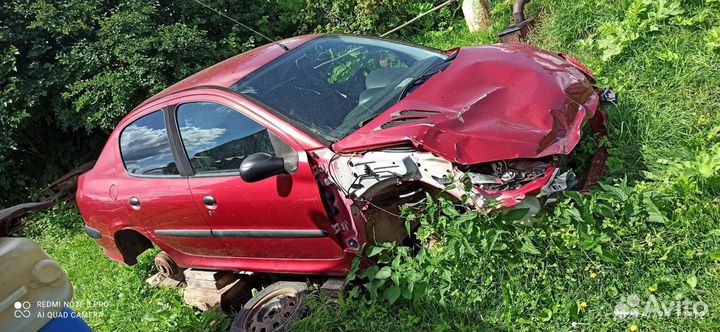 Запчасти на peugeot 206