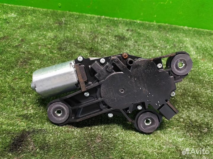 Мотор стеклоочистителя задний Ford Focus 3 (CB8)