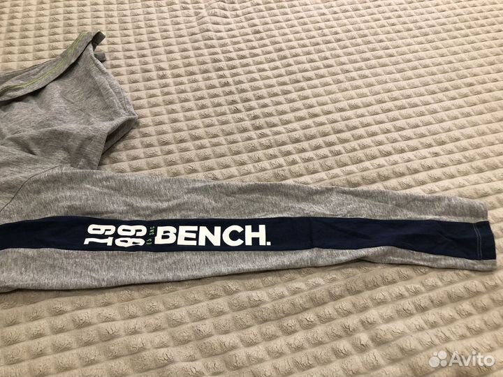 Тонкая кофточка Bench