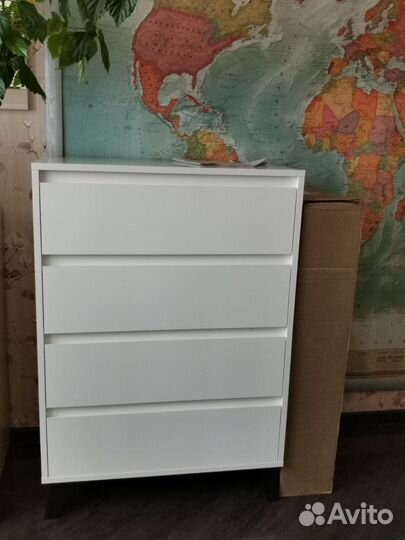 Комод белый высокий