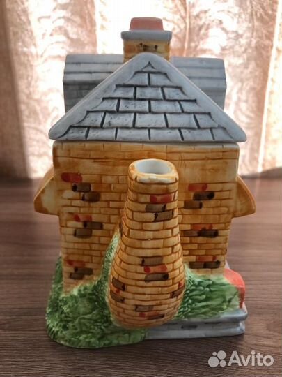 Чайник заварочный коллекционный The village А.Rowe