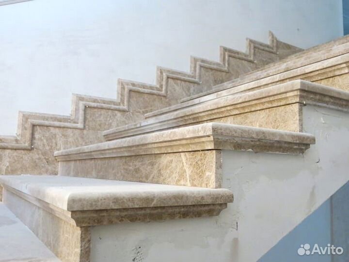 Ступени из камня для лестницы