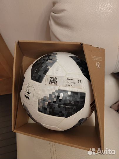 Футбольный мяч adidas оригинал