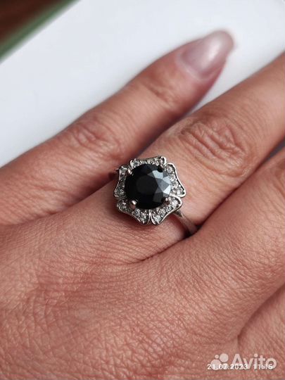 Серьги, кольцо с сапфирами