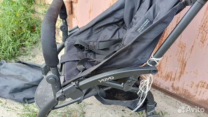 Прогулочная коляска yoya