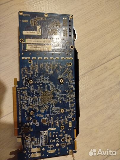 Видеокарта Radeon HD 7950 3gb