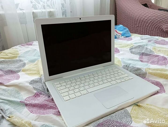 Apple Macbook Early 2008 см.описание