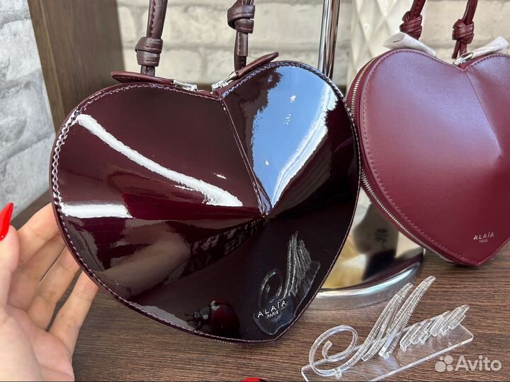 Сумка клатч сердце Alaia бордовая лаковая кожа