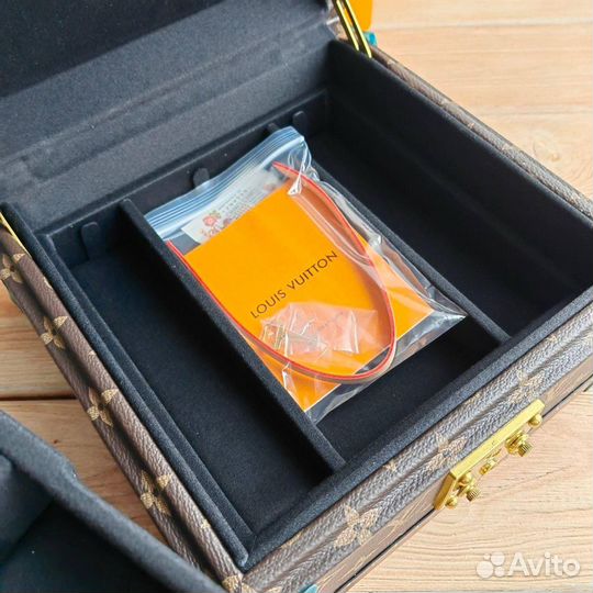 Шкатулка для украшений Louis Vuitton