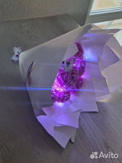 Букет из роз, букет из атласных лент