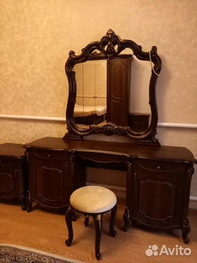 Спальный гарнитур бу