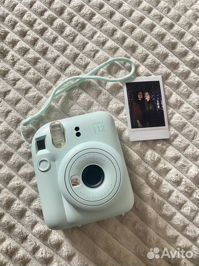Фотоаппарат с мгновенной печатью