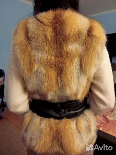 Меховой жилет