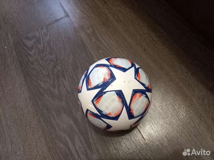 Мяч футбольный 
