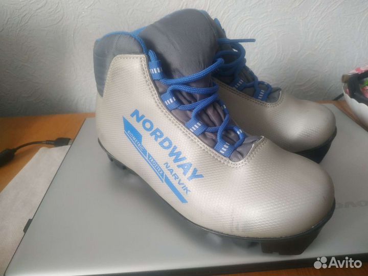 Лыжные ботинки (35 размер) Nordway Narvik